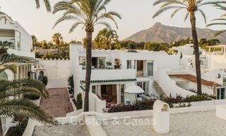 Lujosa propiedad en primera línea de playa con vistas al mar en venta, en la playa de la prestigiosa Milla de Oro de Marbella 785365 