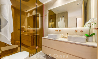 Prestigiosa casa adosada en venta en un exclusivo complejo residencial en la Milla de Oro de Marbella 785416 