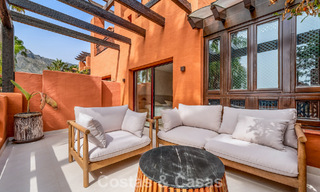 Prestigiosa casa adosada en venta en un exclusivo complejo residencial en la Milla de Oro de Marbella 785424 