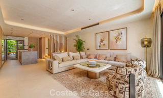 Prestigiosa casa adosada en venta en un exclusivo complejo residencial en la Milla de Oro de Marbella 785441 