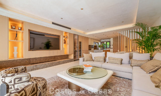 Prestigiosa casa adosada en venta en un exclusivo complejo residencial en la Milla de Oro de Marbella 785442 