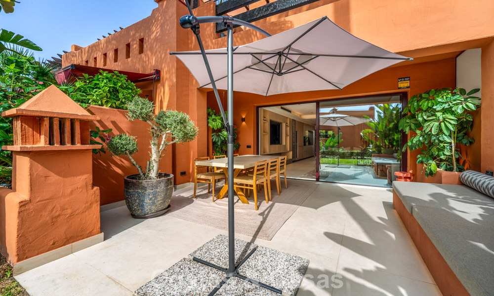 Prestigiosa casa adosada en venta en un exclusivo complejo residencial en la Milla de Oro de Marbella 785446
