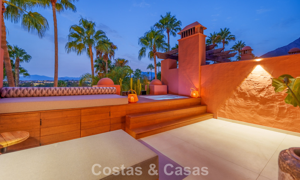 Prestigiosa casa adosada en venta en un exclusivo complejo residencial en la Milla de Oro de Marbella 785456