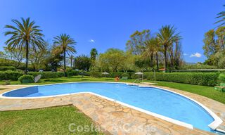 Amplia casa con vistas al mar, lista para entrar a vivir, en venta, junto a la playa, cerca de Estepona 785471 