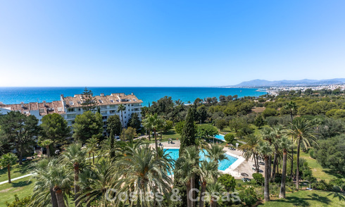 Apartamento contemporáneo reformado de 3 dormitorios con vistas abiertas al mar en venta en la zona este del centro de Marbella 785505