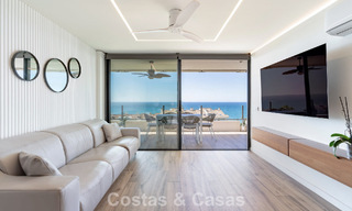 Apartamento contemporáneo reformado de 3 dormitorios con vistas abiertas al mar en venta en la zona este del centro de Marbella 785517 