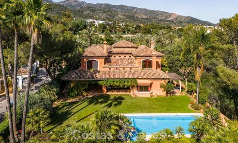 Espaciosa villa de lujo española en venta en una zona residencial aislada de la Milla de Oro de Marbella 785679