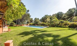 Espaciosa villa de lujo española en venta en una zona residencial aislada de la Milla de Oro de Marbella 785691 