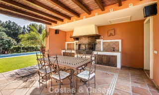 Espaciosa villa de lujo española en venta en una zona residencial aislada de la Milla de Oro de Marbella 785693 