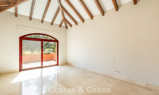 Espaciosa villa de lujo española en venta en una zona residencial aislada de la Milla de Oro de Marbella 785701 