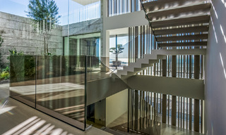 Villa de lujo a la venta con vistas al mar en una urbanización cerrada con seguridad 24/7 en Sotogrande, Costa del Sol 785671 