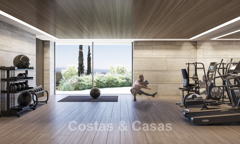 Villa de lujo a la venta con vistas al mar en una urbanización cerrada con seguridad 24/7 en Sotogrande, Costa del Sol 785715