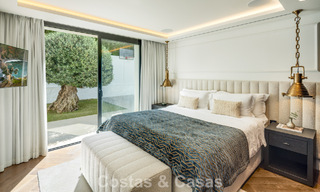 Impresionante villa en primera línea de golf en venta en el corazón de Nueva Andalucía, Marbella 785606 