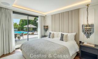 Impresionante villa en primera línea de golf en venta en el corazón de Nueva Andalucía, Marbella 785616 