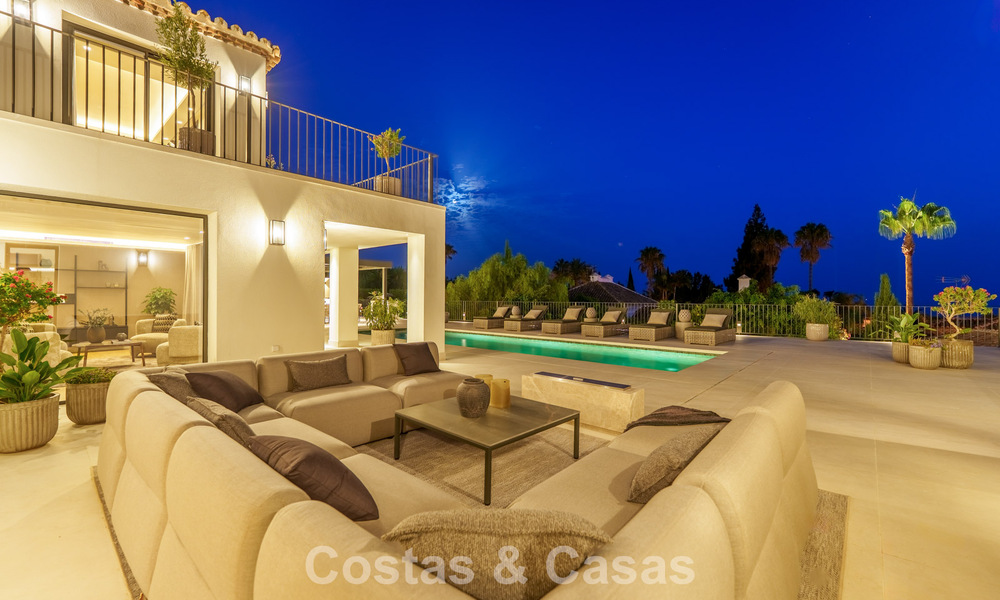 Espaciosa villa de lujo con arquitectura mediterránea moderna en venta en la Milla de Oro de Marbella 785524
