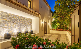 Espaciosa villa de lujo con arquitectura mediterránea moderna en venta en la Milla de Oro de Marbella 785525 