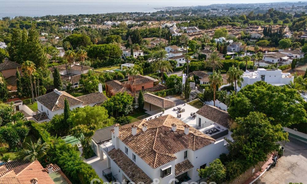 Espaciosa villa de lujo con arquitectura mediterránea moderna en venta en la Milla de Oro de Marbella 785530