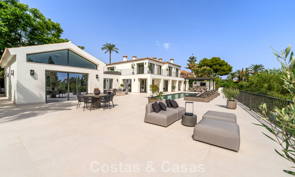Espaciosa villa de lujo con arquitectura mediterránea moderna en venta en la Milla de Oro de Marbella 785535
