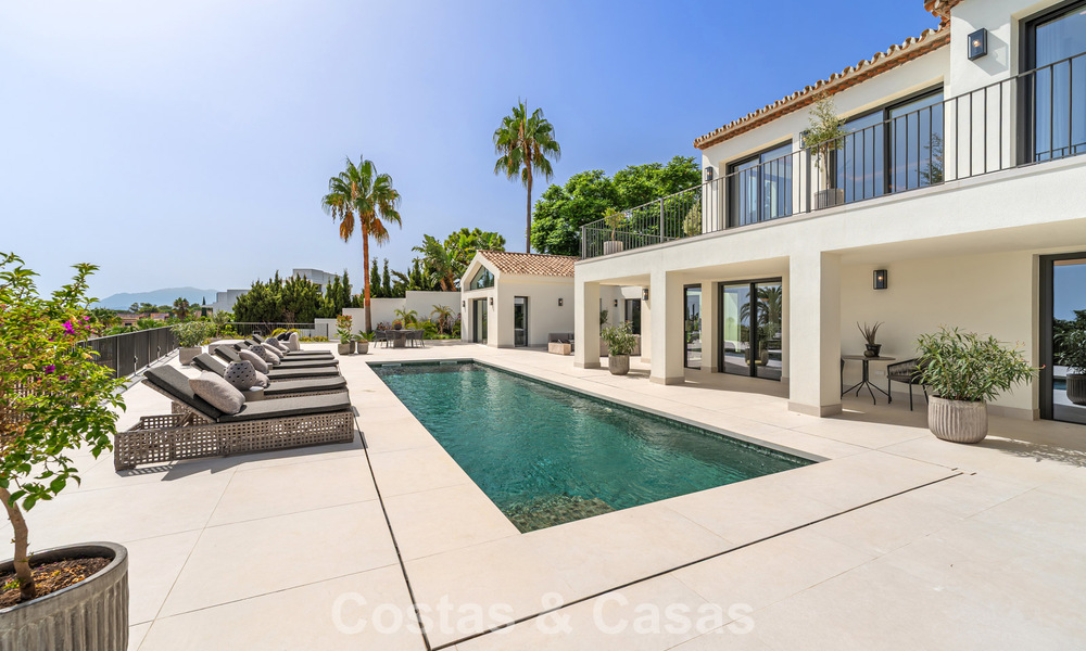 Espaciosa villa de lujo con arquitectura mediterránea moderna en venta en la Milla de Oro de Marbella 785538
