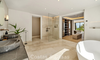 Espaciosa villa de lujo con arquitectura mediterránea moderna en venta en la Milla de Oro de Marbella 785553 