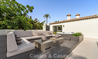 Espaciosa villa de lujo con arquitectura mediterránea moderna en venta en la Milla de Oro de Marbella 785560 