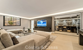 Espaciosa villa de lujo con arquitectura mediterránea moderna en venta en la Milla de Oro de Marbella 785569 