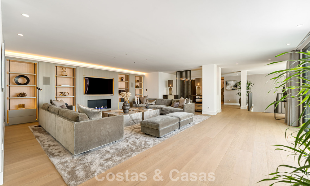 Espaciosa villa de lujo con arquitectura mediterránea moderna en venta en la Milla de Oro de Marbella 785573