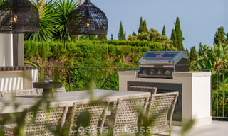 Espaciosa villa de lujo con arquitectura mediterránea moderna en venta en la Milla de Oro de Marbella 785582 