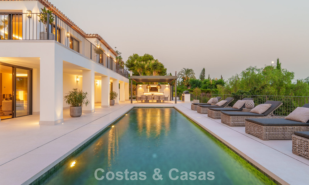 Espaciosa villa de lujo con arquitectura mediterránea moderna en venta en la Milla de Oro de Marbella 785588