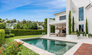 Moderna villa española de lujo en venta en segunda línea de golf en una zona residencial privilegiada, Benahavís, Marbella 785749 