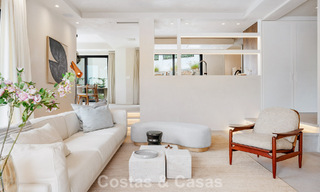 Moderna villa española de lujo en venta en segunda línea de golf en una zona residencial privilegiada, Benahavís, Marbella 785754 