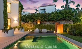 Moderna villa española de lujo en venta en segunda línea de golf en una zona residencial privilegiada, Benahavís, Marbella 785767 