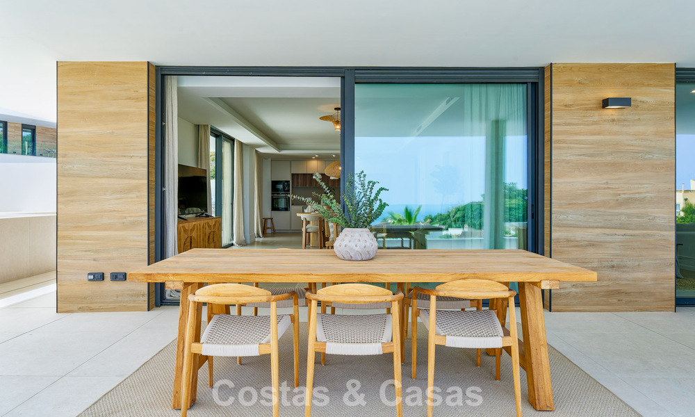 Apartamentos en venta en una ubicación privilegiada con vistas al mar, entre Benalmádena y Fuengirola, Costa del Sol 801823