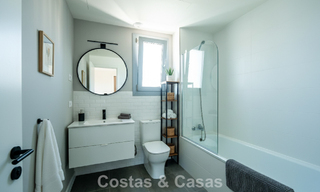 Apartamento nuevo y moderno, listo para entrar a vivir, en venta en un complejo de golf cerca de Estepona centro 785919 
