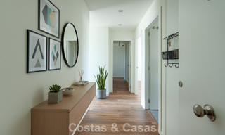 Apartamento nuevo y moderno, listo para entrar a vivir, en venta en un complejo de golf cerca de Estepona centro 785921 