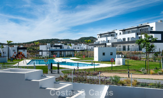 Apartamento nuevo y moderno, listo para entrar a vivir, en venta en un complejo de golf cerca de Estepona centro 785930 