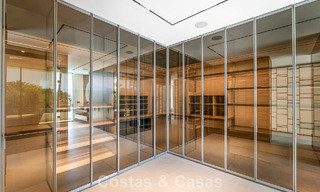 Moderna casa de lujo lista para entrar a vivir en venta en Nueva Andalucía, Marbella 786015 