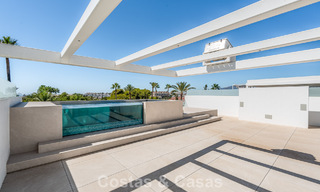 Moderna casa de lujo lista para entrar a vivir en venta en Nueva Andalucía, Marbella 786016 