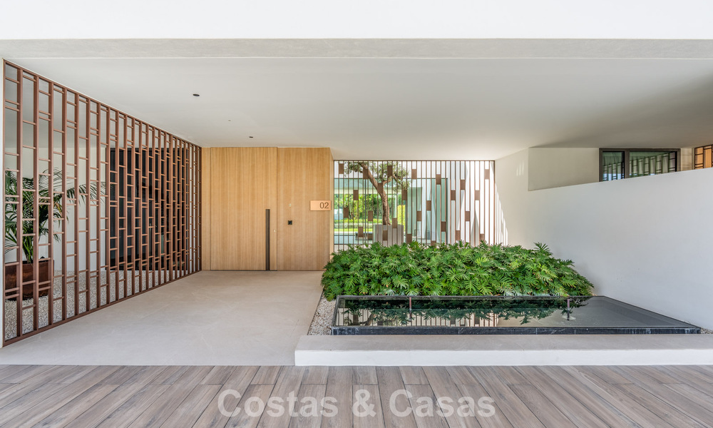 Moderna casa de lujo lista para entrar a vivir en venta en Nueva Andalucía, Marbella 786017