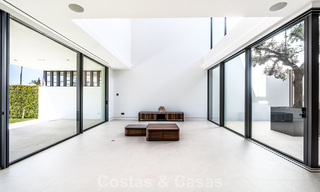 Moderna casa de lujo lista para entrar a vivir en venta en Nueva Andalucía, Marbella 786021 
