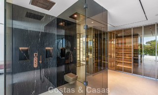 Moderna casa de lujo lista para entrar a vivir en venta en Nueva Andalucía, Marbella 786042 