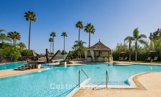 Apartamento de lujo en primera línea de playa, listo para entrar a vivir, en la Nueva Milla de Oro, entre Marbella y Estepona 785951 
