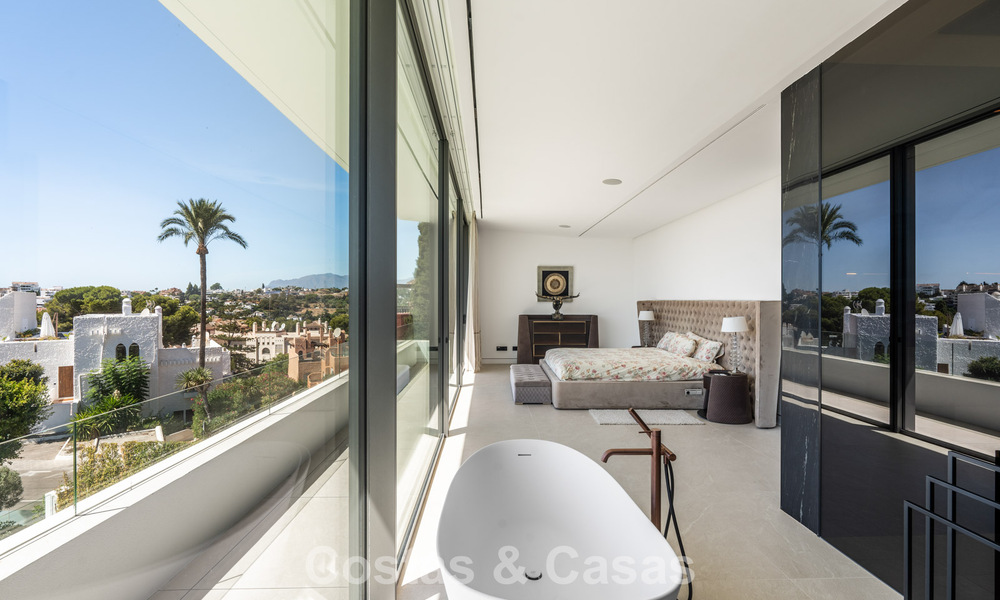 Vivienda lista para entrar a vivir con un diseño moderno, situada a la periferia de Nueva Andalucía y la Milla de Oro de Marbella 785995