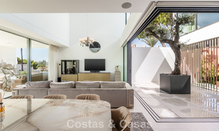 Vivienda lista para entrar a vivir con un diseño moderno, situada a la periferia de Nueva Andalucía y la Milla de Oro de Marbella 786007 