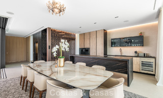 Vivienda lista para entrar a vivir con un diseño moderno, situada a la periferia de Nueva Andalucía y la Milla de Oro de Marbella 786008 