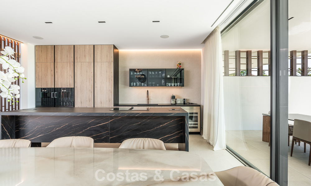 Vivienda lista para entrar a vivir con un diseño moderno, situada a la periferia de Nueva Andalucía y la Milla de Oro de Marbella 786009