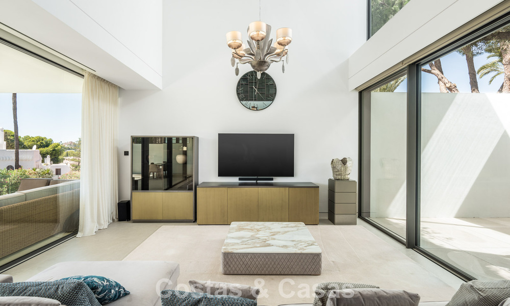 Vivienda lista para entrar a vivir con un diseño moderno, situada a la periferia de Nueva Andalucía y la Milla de Oro de Marbella 786010