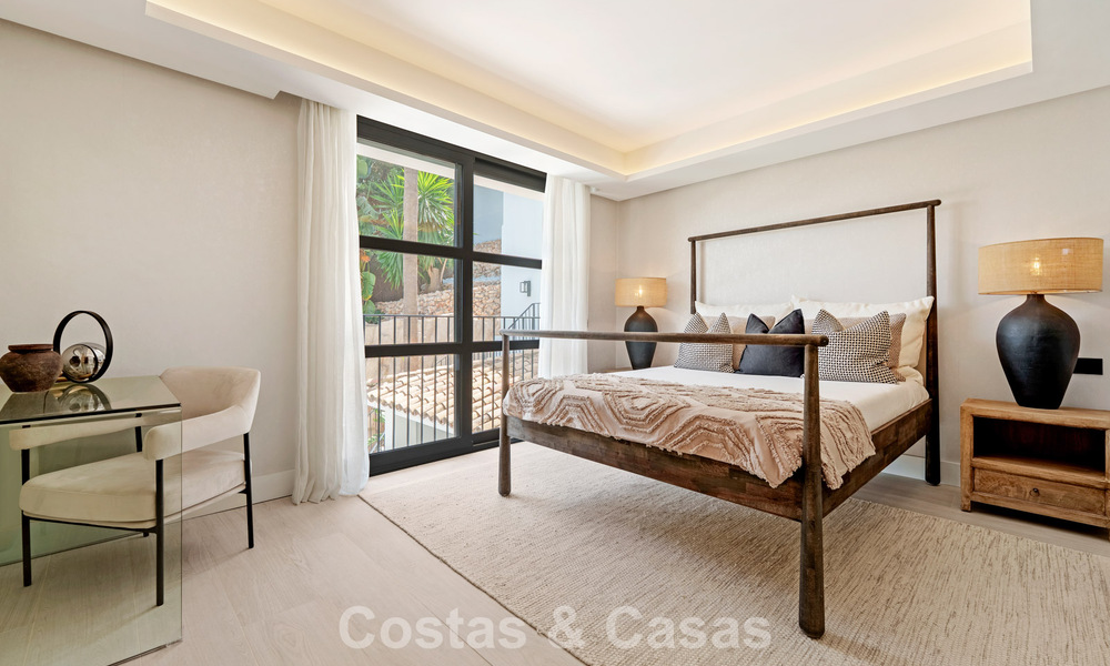 Villa de lujo en venta en una codiciada zona residencial en el corazón de Nueva Andalucía, Marbella 790394
