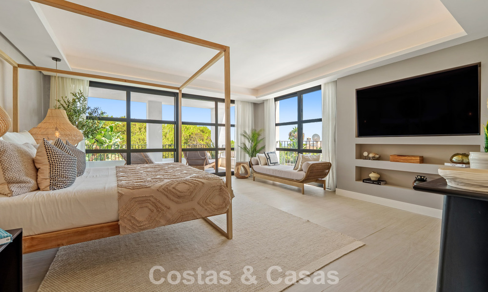 Villa de lujo en venta en una codiciada zona residencial en el corazón de Nueva Andalucía, Marbella 790397