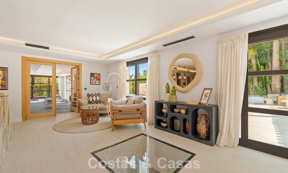 Villa de lujo en venta en una codiciada zona residencial en el corazón de Nueva Andalucía, Marbella 790404